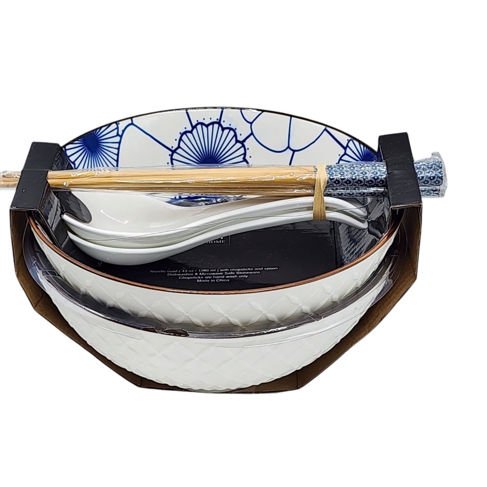 SH Home Ceramic Ramen Noodle Bowls Set of 2 Chopsticks Spoons Blue Lotus Floral